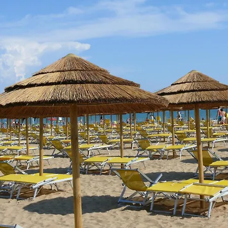 Fuer 6 Personen Ca 42 Qm In Bibione, Adriakueste Italien Und Umgebung - B63274 Bibione